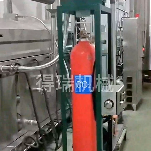 獅子頭，四喜丸子，生產(chǎn)線(xiàn)安裝完畢